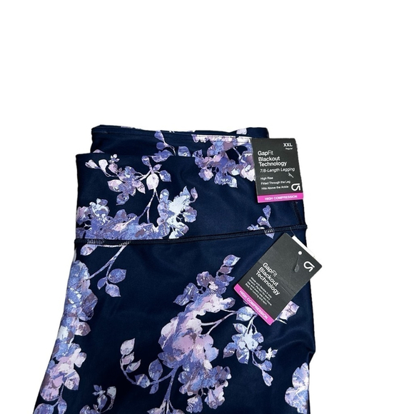 GapFit Blue Floral Printed High Rise Blackout Print 7/8 Active Stretch Leggings - Picture 3 of 11